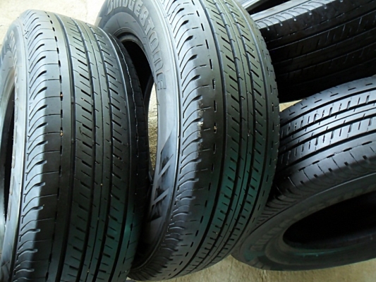 ยางกระบะขอบ15 บริดสโตน215-70-R15ลงพื้นปี14 (4เส้น3,400)