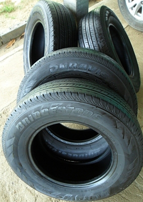 ยางกระบะขอบ15 บริดสโตน215-70-R15ลงพื้นปี14 (4เส้น3,400)