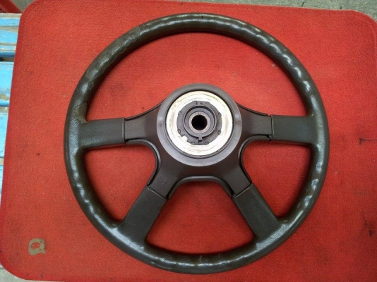 วงนวมพวงมาลัย NISSAN TERRANO 1 จอเหลี่ยม แท้ญี่ปุ่น วงนวมพวงมาลัย NISSAN TERRANO 1 จอเหลี่ยม แท้ญี่ปุ่น