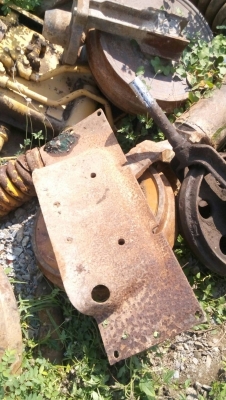 ขายชิ้นส่วนอะหลั่ยรถแทรกเตอร์ D-4 D-5 มีหลายอย่างครับโทรมาคุยกันขายไม่แพงครับแล้วแต่สภาพอะหลั่ยครับ