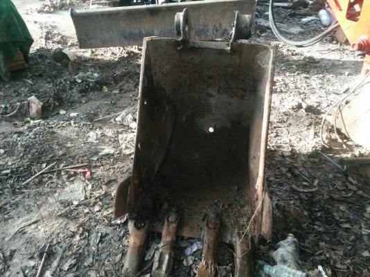 ขายปุ้งกี๋รถขุด60