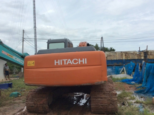 รถแบคโฮ HITACHI ZX200-1
