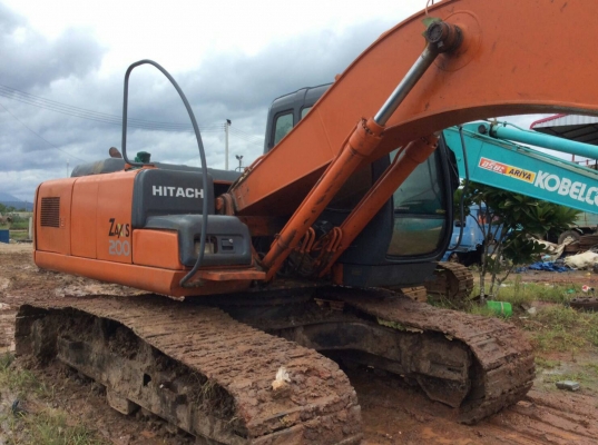รถแบคโฮ HITACHI ZX200-1