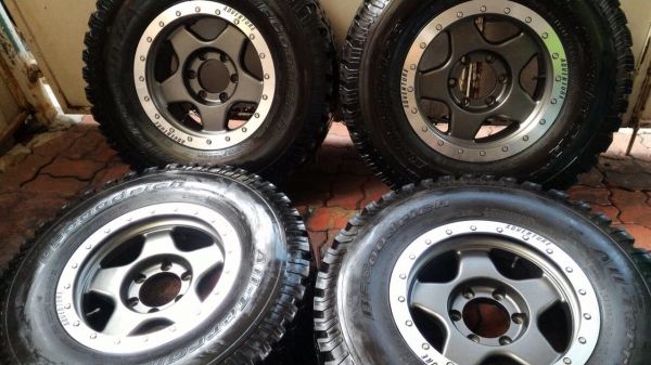 ยาง BF ALL 265 x 75 x 16 พร้อมล้อลาย Bradley