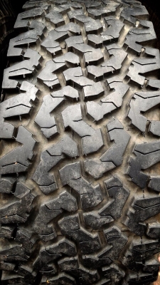 ยาง BF ALL 265 x 75 x 16 พร้อมล้อลาย Bradley