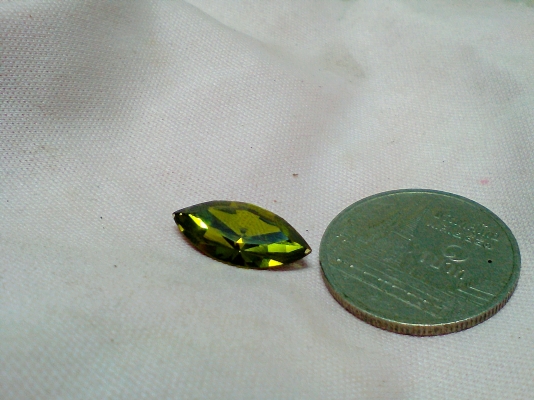 กรีนทัวร์มาลีน (Green Tourmaline)
