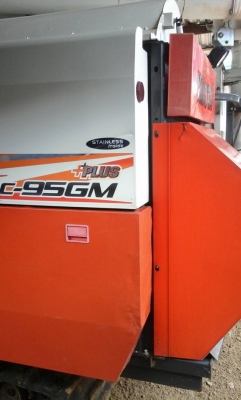 ขายรถเกี่ยวข้าว DC 95   915.0  ชม