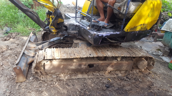 ขาย  EX30  บูมยาว  5 เมตร คอลโทลน้ำมัน