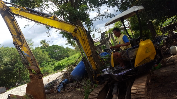 ขาย  EX30  บูมยาว  5 เมตร คอลโทลน้ำมัน