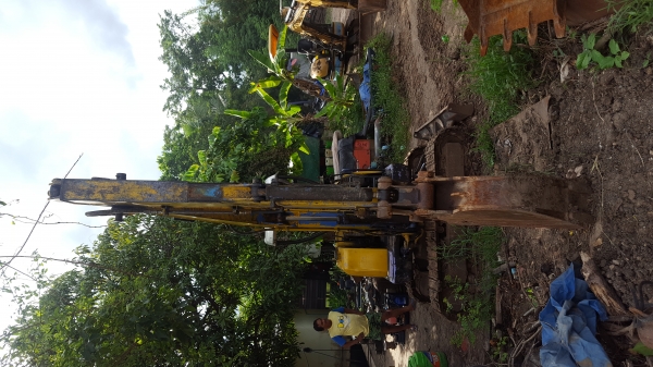 ขาย  EX30  บูมยาว  5 เมตร คอลโทลน้ำมัน