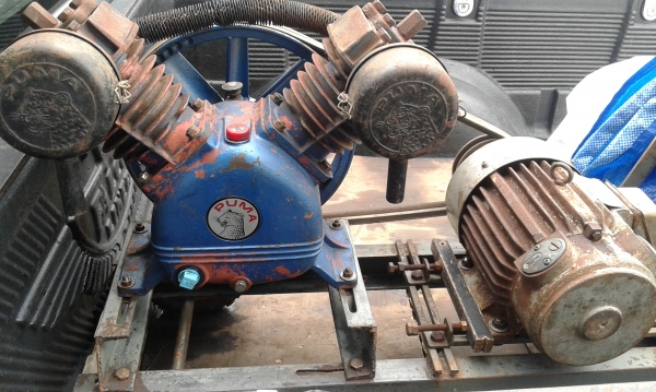 เครื่องเป่าน้ำบาดาล