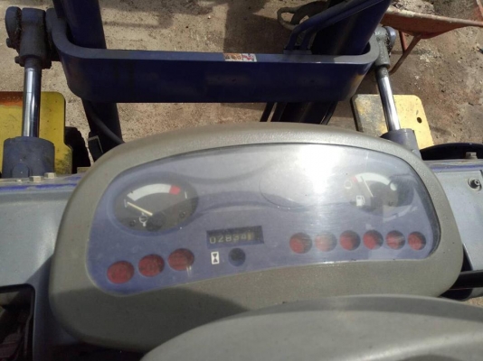 KOMATSU FD25-12 รถนำเข้าจากญี่ปุ่น เครื่องยนต์ดีเซล เสา 4 เมตร งาหมุน KOMATSU FD25-12 รถนำเข้าจากญี่ปุ่น เครื่องยนต์ดีเซล เสา 4 เมตร งาหมุน