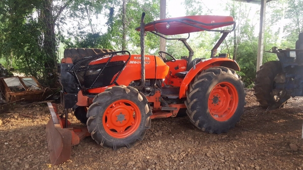 สวยๆครับ kubota M6040 420000 ใบดันหน้า ผาน6 ตราช้าง