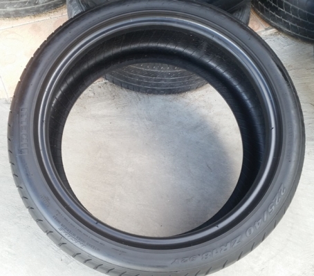 ขายยาง225/40/18 ปี 3413 PIRELLI 2 เส้น