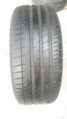 ขายยาง235/45/18 ปี 0104 MICHERLIN PILOT3 2 เส้น