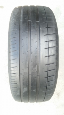 ขายยาง225/45/18 ปี 3014 MICHERLIN PILOT3 2 เส้น