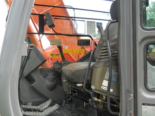 ขายรถขุดเก่าญี่ปุ่น hittachi zx135us รถสวยเดิมน่าใช้ สนใจติดต่อสอบถาม 092-3309229 อีด รถนอก