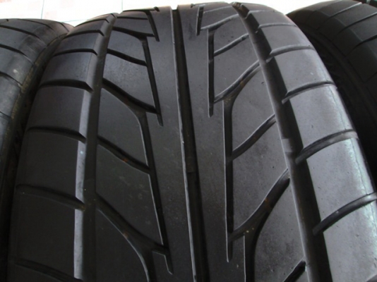 ขายยาง NITTO NT555 (JAPAN) 245-40-20 งามๆ 2คู่
