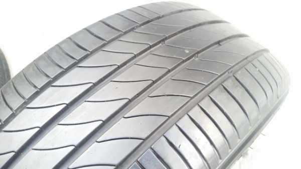 ขายยาง215/55/17 ปี 15 MICHERLIN 3ST 4 เส้น ขายยาง215/55/17 ปี 15 MICHERLIN 3ST 4 เส้น