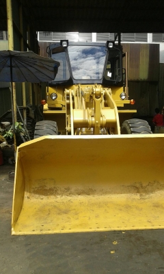 ขายด่วนรถตักล้อยางCAT 926E ทำสีตรวจเช็คพร้อมใช้งาน เอกสารเล่มทะเบียน