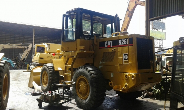 ขายด่วนรถตักล้อยางCAT 926E ทำสีตรวจเช็คพร้อมใช้งาน เอกสารเล่มทะเบียน