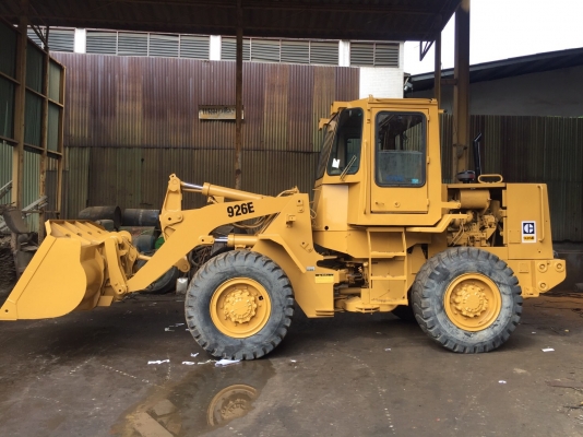 ขายด่วนรถตักล้อยางCAT 926E ทำสีตรวจเช็คพร้อมใช้งาน เอกสารเล่มทะเบียน