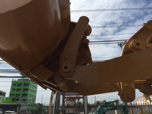 ขายด่วนรถตักล้อยางCAT 926E ทำสีตรวจเช็คพร้อมใช้งาน เอกสารเล่มทะเบียน