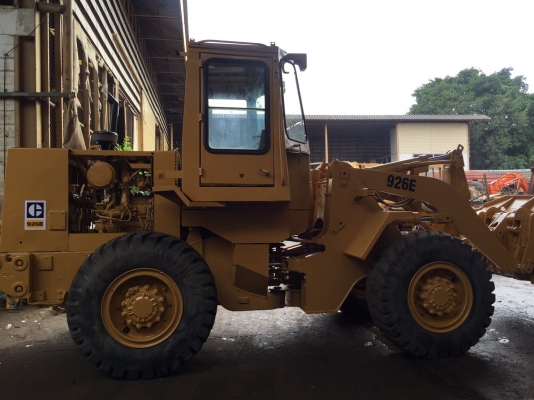 ขายด่วนรถตักล้อยางCAT 926E ทำสีตรวจเช็คพร้อมใช้งาน เอกสารเล่มทะเบียน
