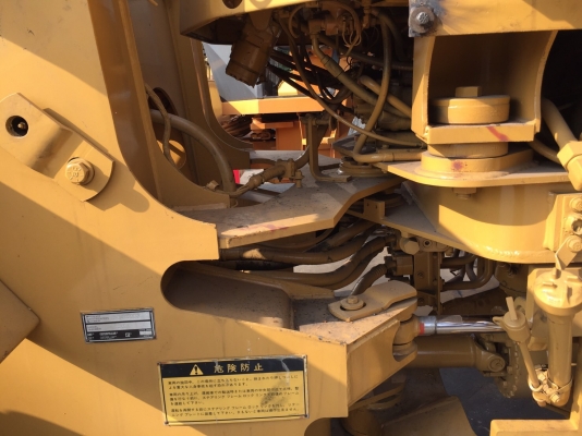 ขายด่วนรถตักล้อยางCAT 926E ทำสีตรวจเช็คพร้อมใช้งาน เอกสารเล่มทะเบียน