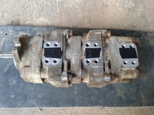 ขายปั้มไฮดรอบิคแบคโฮPC20-6