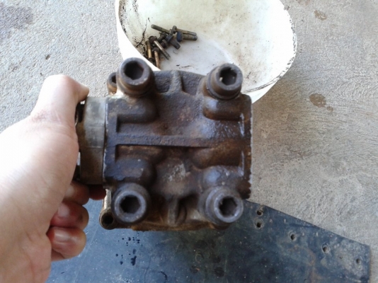 ขายปั้มไฮดรอบิคแบคโฮPC20-6