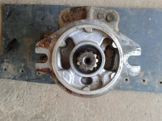 ขายปั้มไฮดรอบิคแบคโฮPC20-6