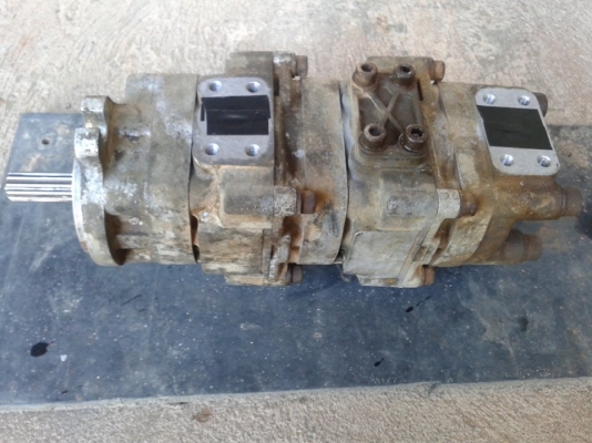 ขายปั้มไฮดรอบิคแบคโฮPC20-6