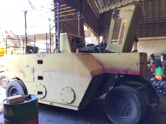 ขายด่วนรถบดล้อยาง7ล้อWATANABE WP15WE ทำสีตรวจเช็คพร้อมใช้งาน เอกสารเล่มทะเบียน