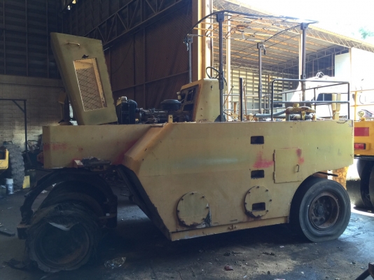 ขายด่วนรถบดล้อยาง7ล้อWATANABE WP15WE ทำสีตรวจเช็คพร้อมใช้งาน เอกสารเล่มทะเบียน