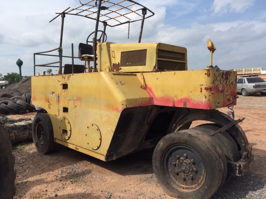 ขายด่วนรถบดล้อยาง7ล้อWATANABE WP15WE ทำสีตรวจเช็คพร้อมใช้งาน เอกสารเล่มทะเบียน