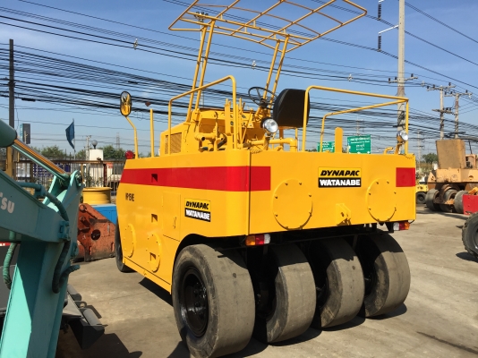 ขายด่วนรถบดล้อยาง7ล้อWATANABE WP15WE ทำสีตรวจเช็คพร้อมใช้งาน เอกสารเล่มทะเบียน