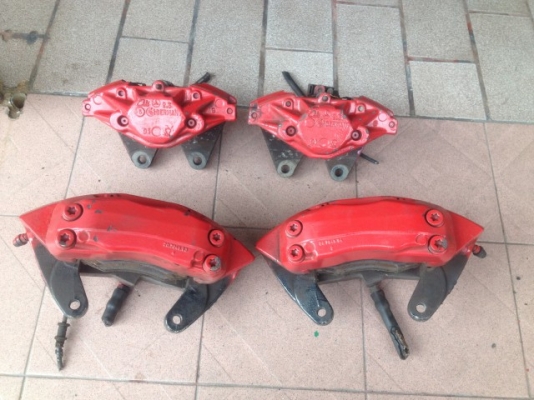 ปั้มเบรค brembo หน้า4POTหลัง2POT เก่าญี่ปุ่นเเท้สีเดิมสภาพสวยตามรูป