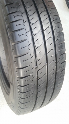 ขายยาง215/65/16 ปี 15 MICHERLIN AGILIS 4 เส้น