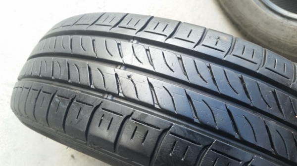 ขายยาง165/65/14 ปี 13 DUNLOP EC300 4 เส้น