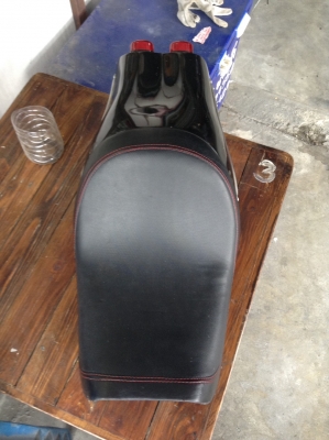 เบาะตูดมด