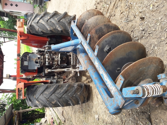 ขายรถไถคูโบต้า m8030 สองเพลาพร้อมอุปกรณ์ผาน 6 และใบมีดดันหน้า