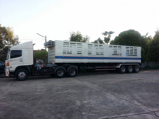 ขาย!!! รถบรรทุกหัวลากพร้อมคอก