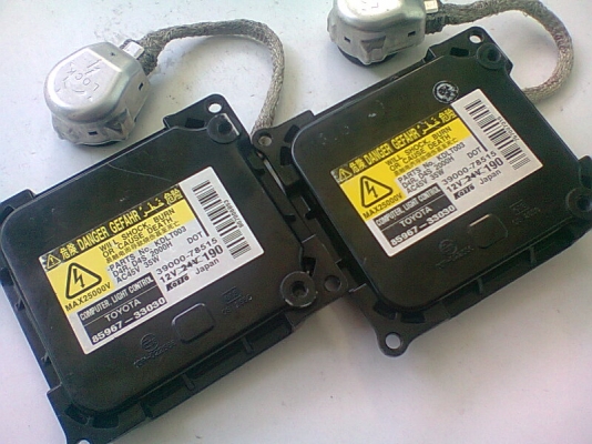 บัลลาสต์ไฟ XENON  KOITO TOYOTA ตรงรุ่น D4R D4S