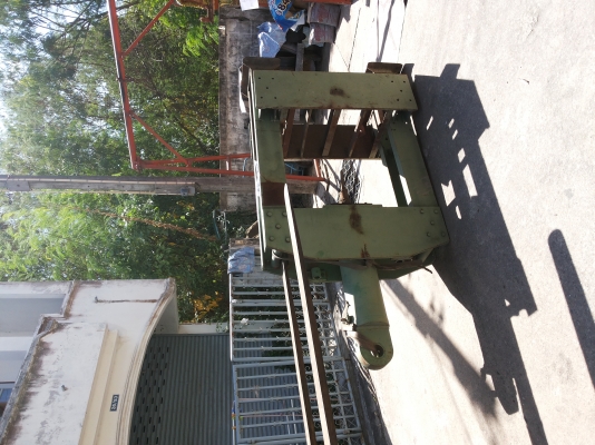 แท่นอัดไฮดรอลิค