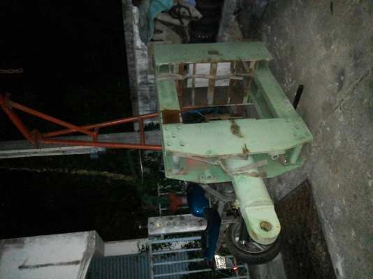 แท่นอัดไฮดรอลิค