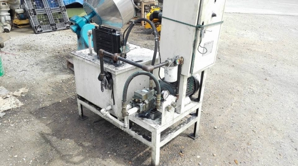 ** SOLD ** ปั้มน้ำมันไฮดรอลิค มอเตอร์มิตซู 10 HP 380V ปั้ม Yuken Japan สภาพสวยพร้อมใช้งาน