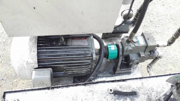 ** SOLD ** ปั้มน้ำมันไฮดรอลิค มอเตอร์มิตซู 10 HP 380V ปั้ม Yuken Japan สภาพสวยพร้อมใช้งาน