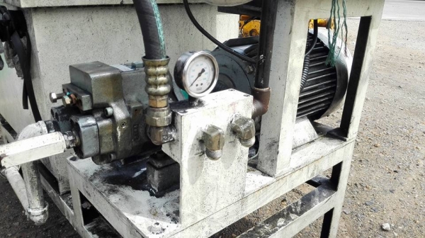 ** SOLD ** ปั้มน้ำมันไฮดรอลิค มอเตอร์มิตซู 10 HP 380V ปั้ม Yuken Japan สภาพสวยพร้อมใช้งาน