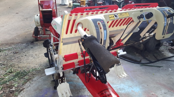 รถดำนา 2 แถว เดินตาม รหัสสินค้า B1- 22